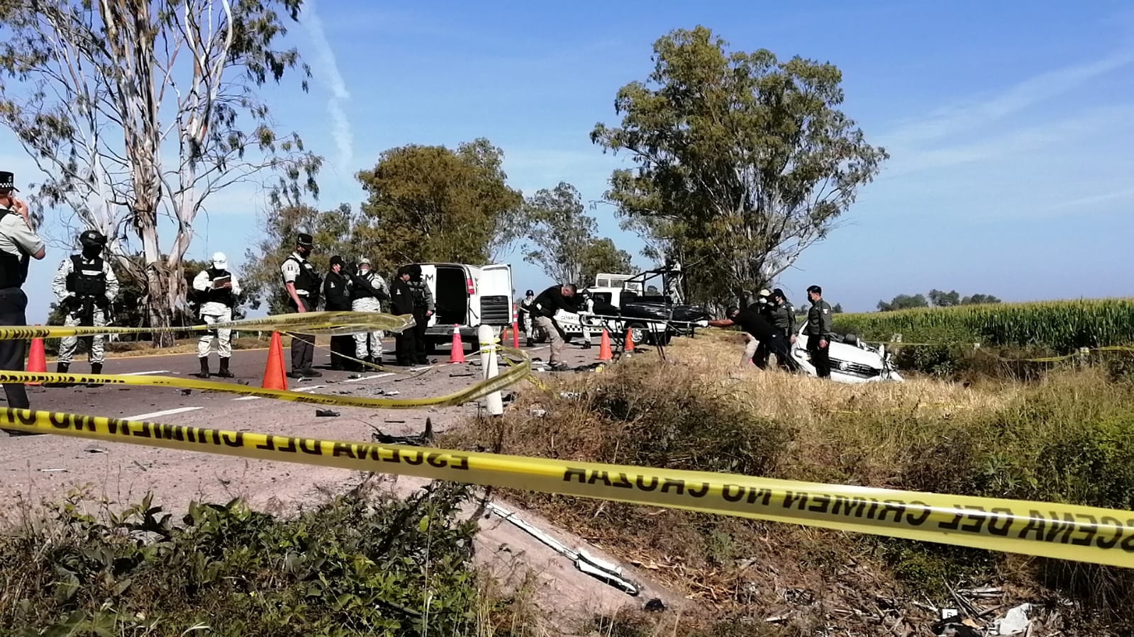 Accidente de carretera tipo volcadura en la maxipista Culiacán Mazatlán, eran presuntos gatilleros