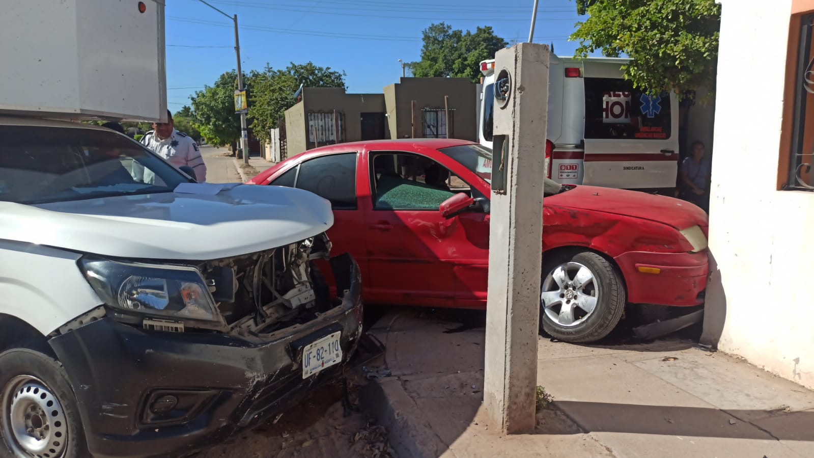 Aparatoso accidente en Las Canteras, en Los Mochis, deja una mujer lesionada Aparatoso accidente en Las Canteras, en Los Mochis, deja una mujer lesionada