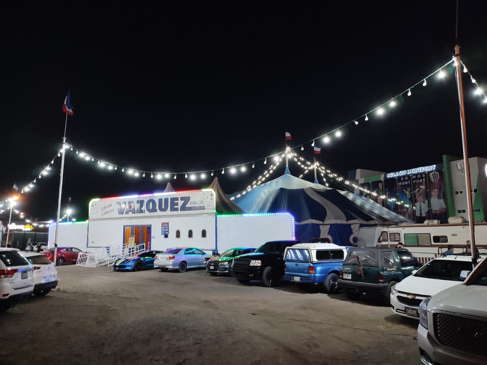 Circo Vázquez Hermanos en Mazatlán. Foto: Joel Jiménez