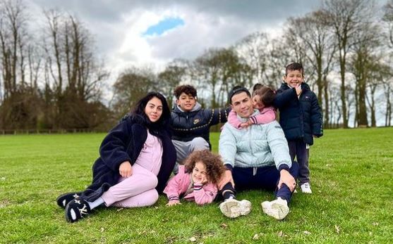 Fallece uno de los mellizos que esperaba la esposa de Cristiano Ronaldo