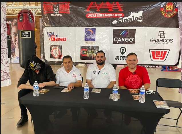 Función de Lucha LIibre Triple A en Culiacán (Los Noticieristas).