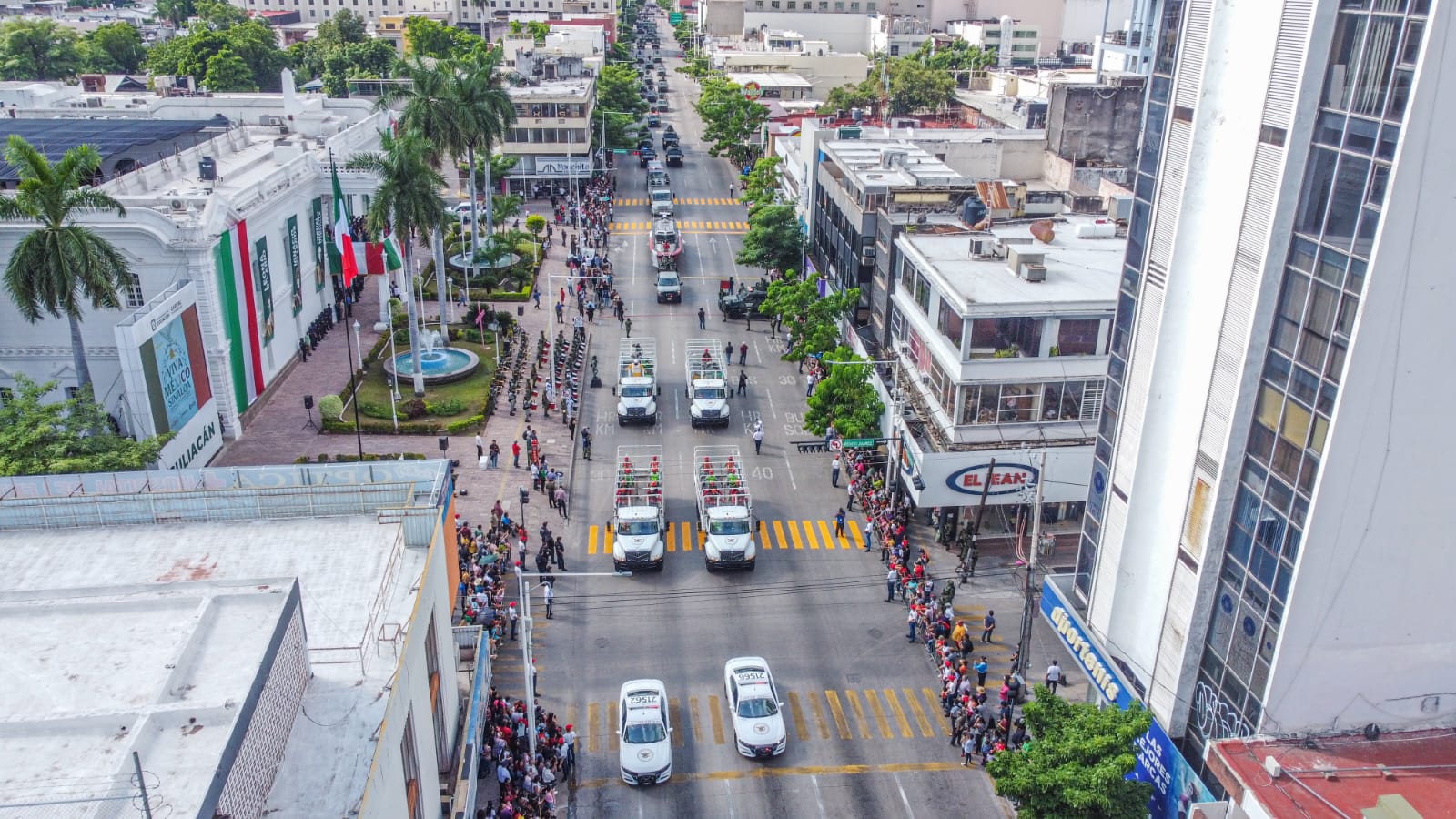 Gran desfile del Día de la Independencia en Culiacán. Foto: José Betanzos
