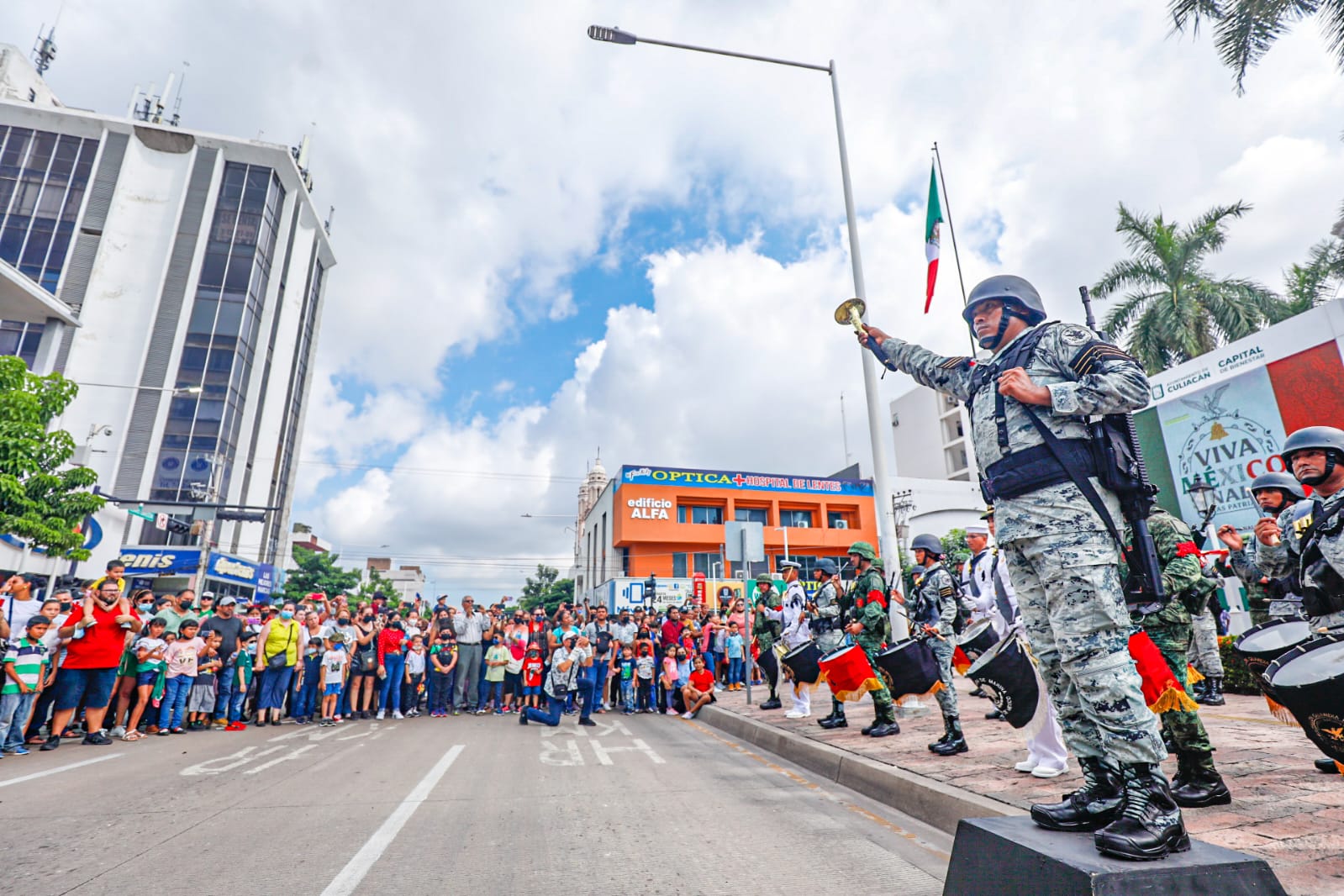 Gran desfile del Día de la Independencia en Culiacán. Foto: José Betanzos