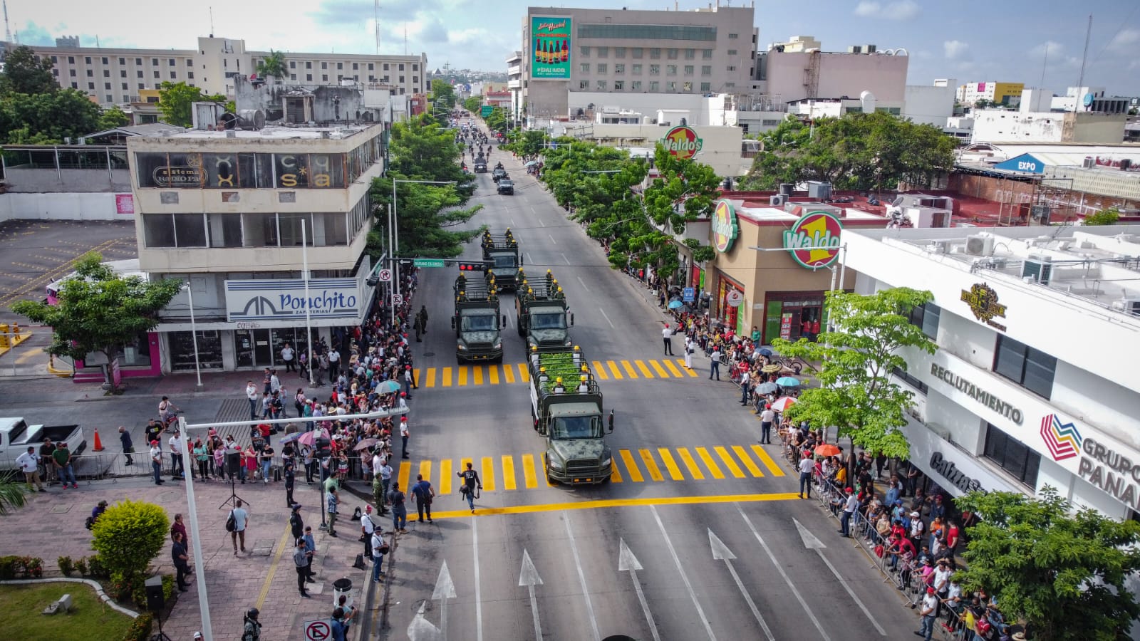 Gran desfile del Día de la Independencia en Culiacán. Foto: José Betanzos