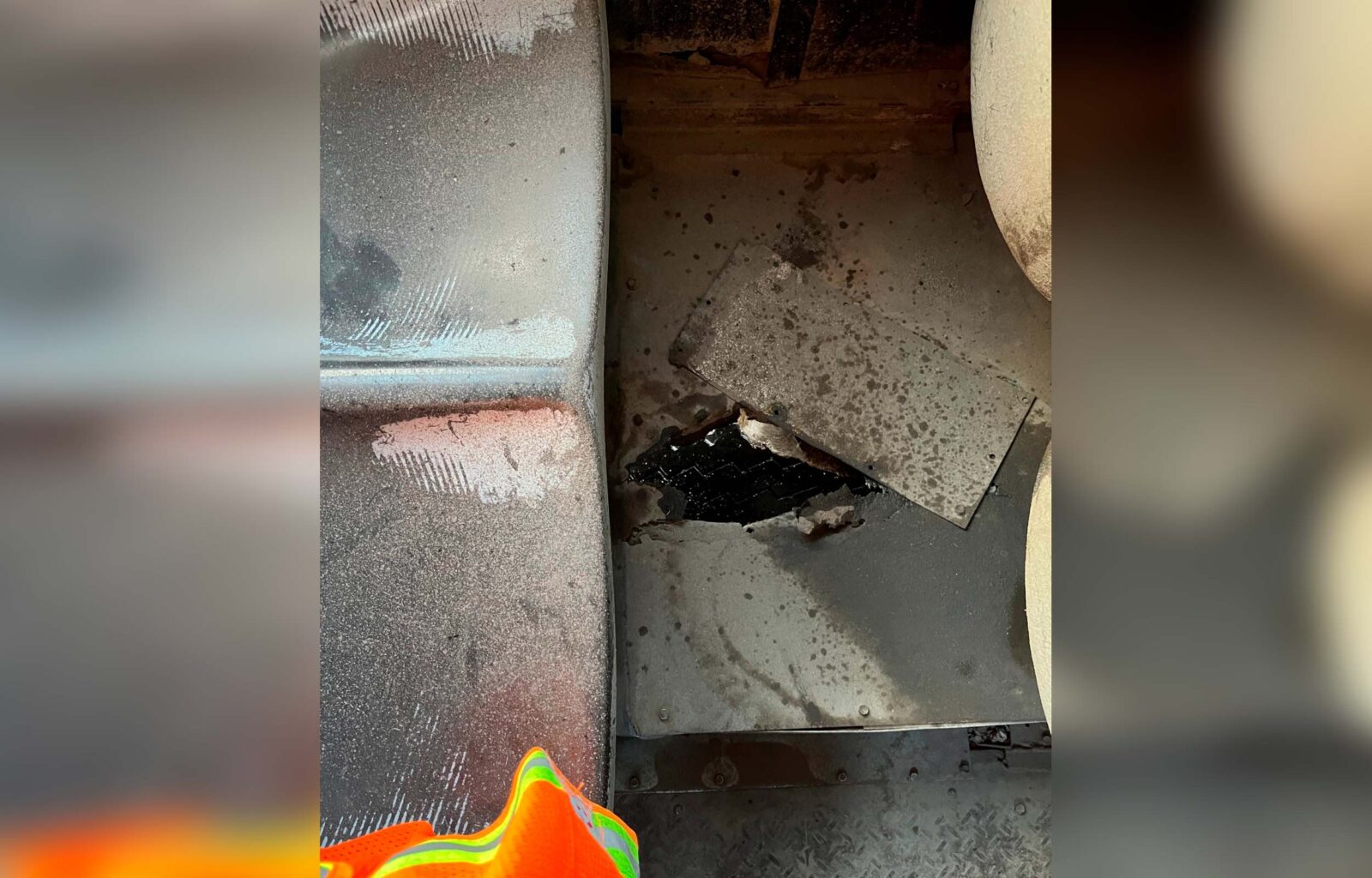 Hoyo en camión urbano de Mazatlán. Foto: Cortesía