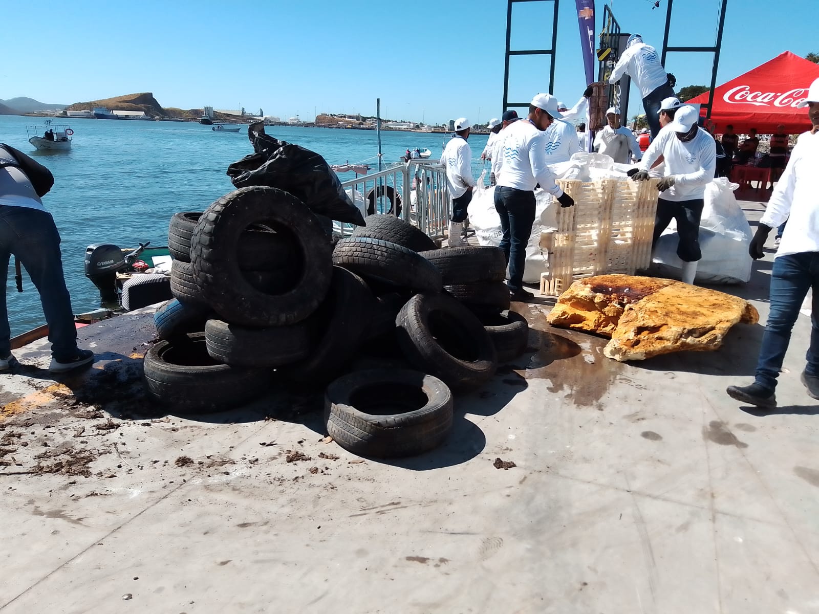 Inauguran el segundo torneo de pesca de plástico Bahía Limpia 2022