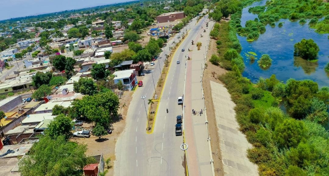 Vista aérea del Malecón María del Rosario Espinoza en Guasave.