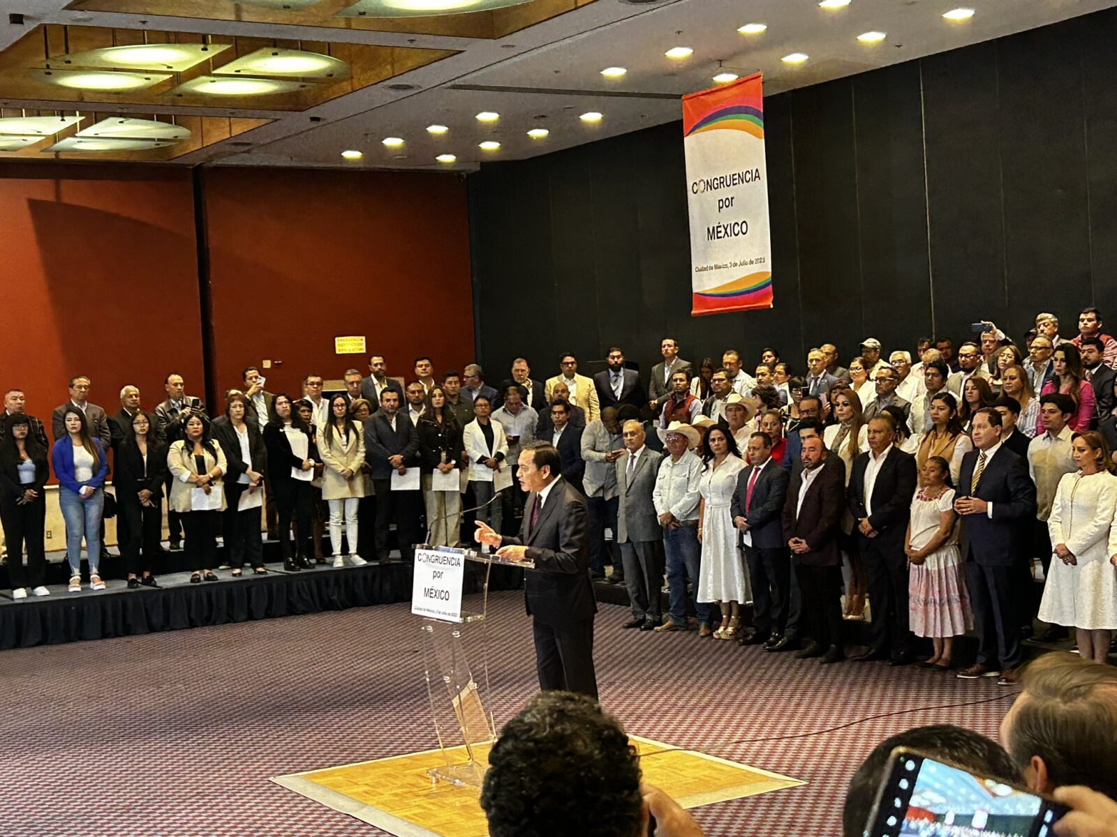 Renuncia de senadores al PRI. Foto: Cortesía