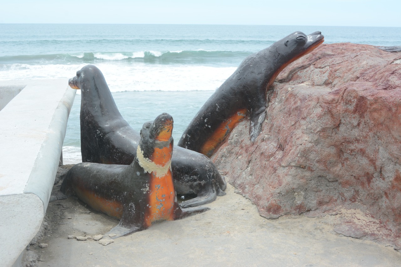 Repara Gobierno Municipal monumento a los Lobos Marinos en Mazatlán