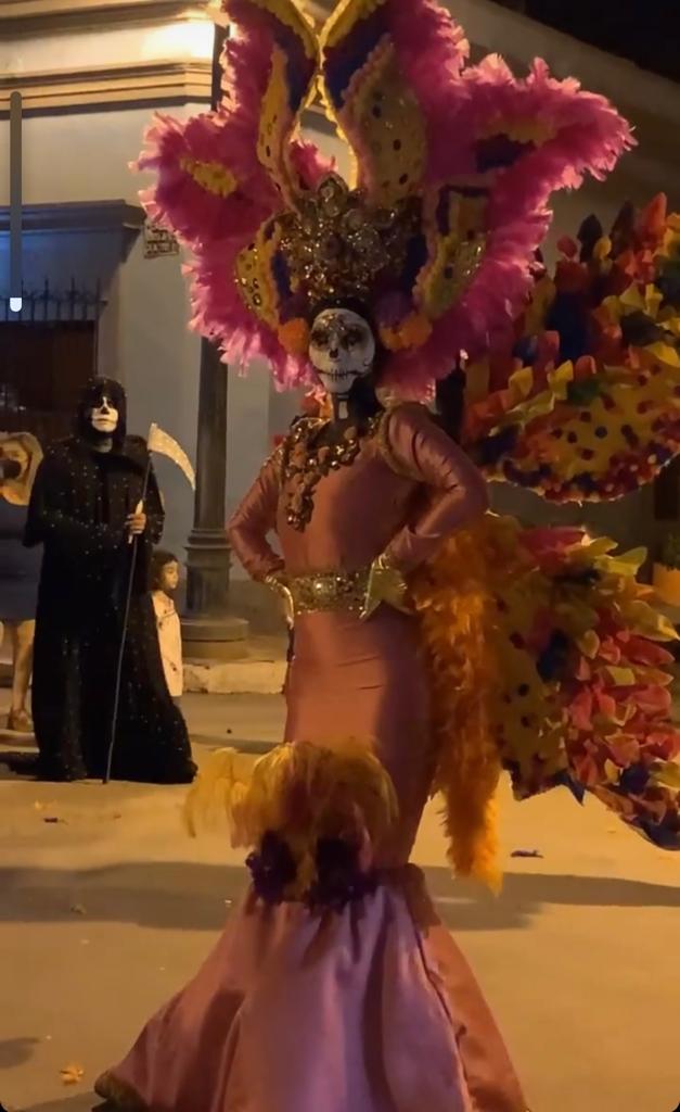 Se pasean la Calaca y la Catrina por La Noria en Mazatlán - Los  Noticieristas