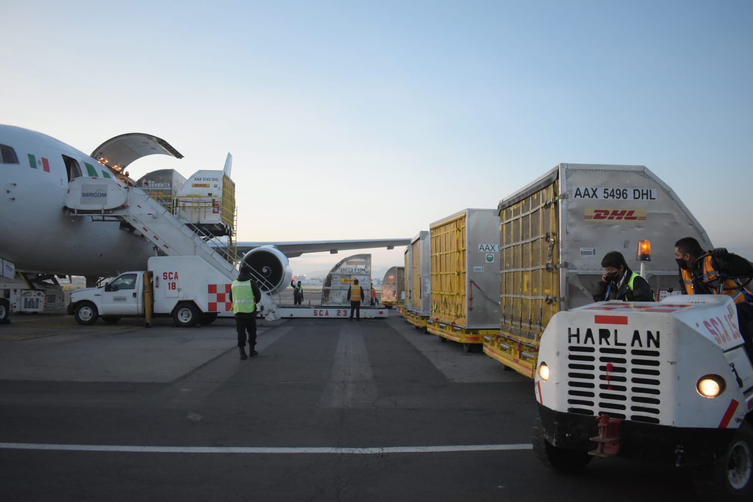 Segundo embarque de vacunas pediátricas antiCOVID de COVAX llegan a México. Foto: Cortesía