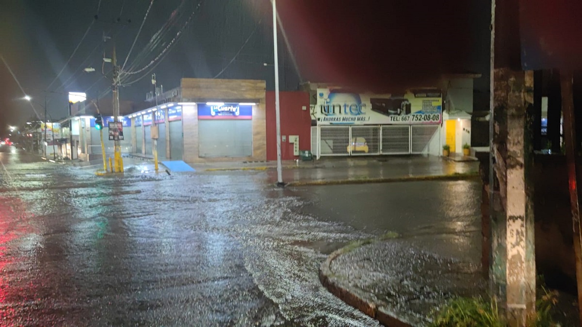 Sorprendió la lluvia a 10 municipios, siendo en Navolato y Culiacán las más  fuertes; acumularon 75 milímetros: PC | Los Noticieristas