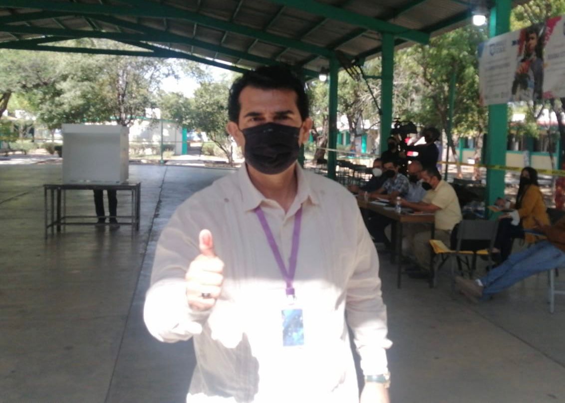 Me Voy Orgulloso Y Digno Dice Fernando Sandoval Tras Emitir Su Voto Al Nuevo Dirigente Del Snte 53 Los Noticieristas