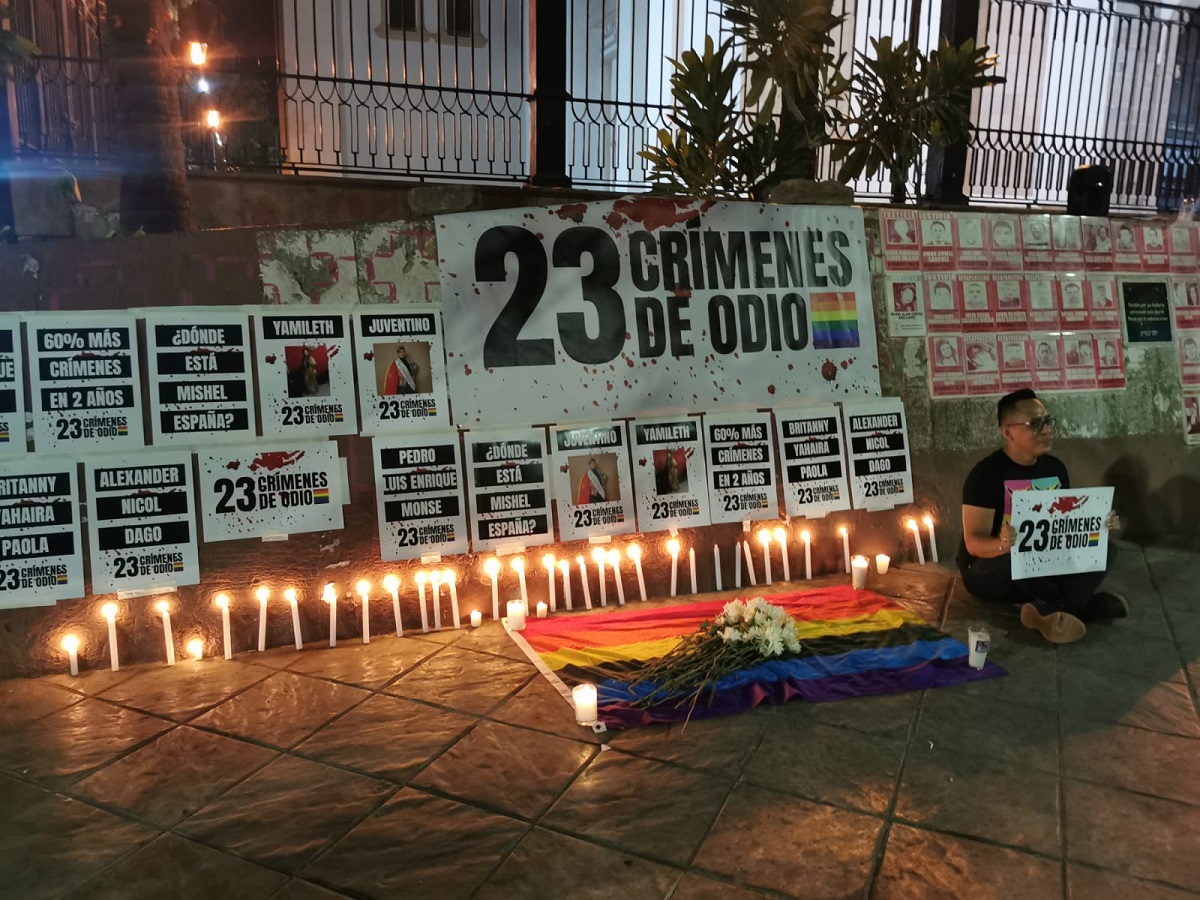 Realizan velada para recordar a víctimas de crímenes de odio en Sinaloa